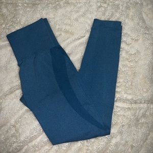 Sky Blue Contour Seamless Leggings size small